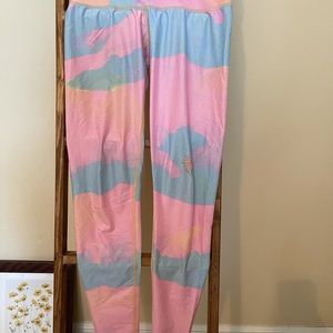 Teeki New Moon Rainbow Small